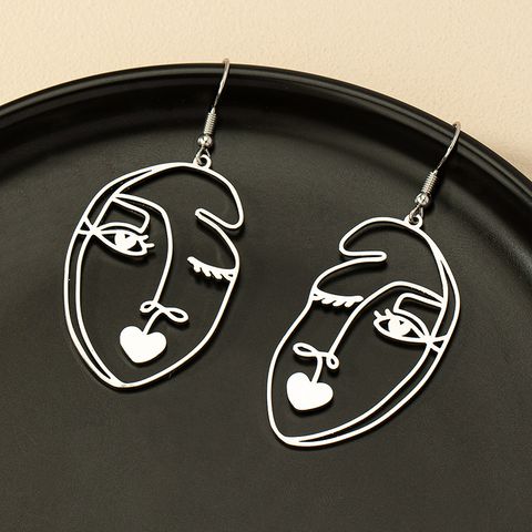 1 Pair Retro Commute Human Face Plating Alloy Gold Plated Drop Earrings