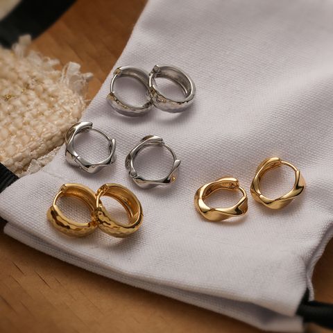 1 Pair Vintage Style Simple Style Commute Geometric Plating Copper 18k Gold Plated Hoop Earrings