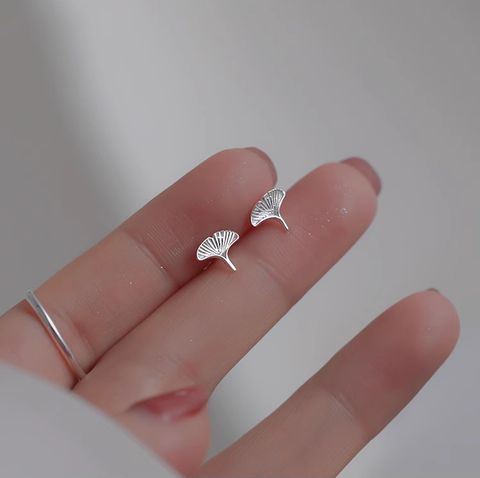1 Pair Simple Style Commute Ginkgo Leaf Copper Ear Studs