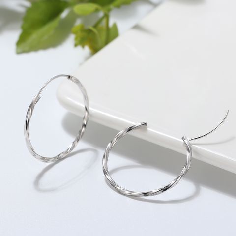 1 Pair Modern Style Classic Style Korean Style Circle Plating Sterling Silver White Gold Plated Rhodium Plated Silver Plated Hoop Earrings