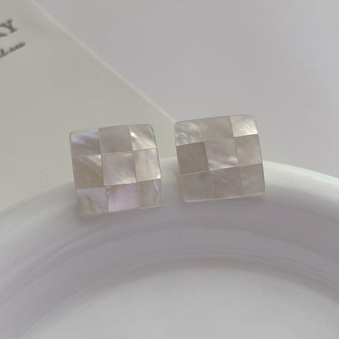 Simple Style Round Square Heart Shape Shell Polishing Women's Ear Studs 1 Pair