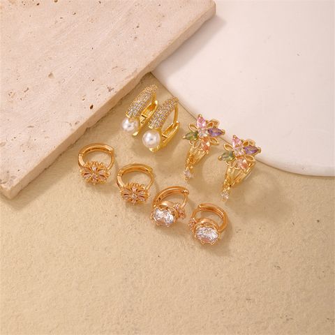 1 Piece Simple Style Flower Copper Pearl Zircon K Gold Plated Hoop Earrings