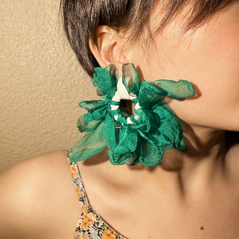 1 Pair Sweet Flower Arylic Cloth Drop Earrings