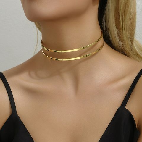 Simple Style Geometric Solid Color Alloy Women's Choker
