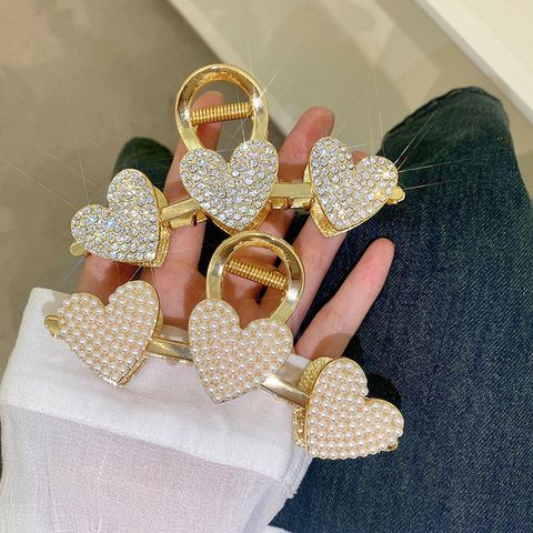 Women's Sweet Heart Shape Alloy Hair Claws