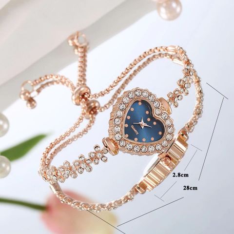 Simple Style Classic Style Color Block Jewelry Buckle Quartz Women's Watches