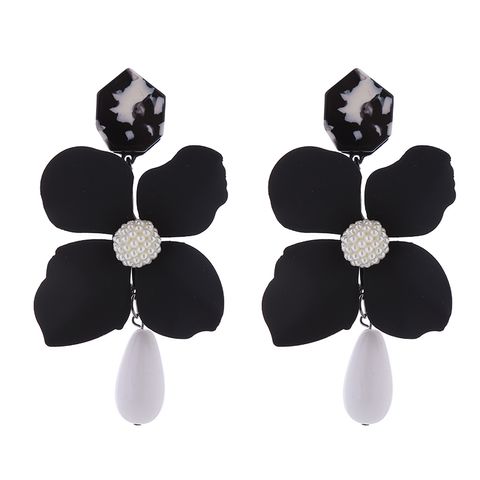 1 Pair Elegant Sweet Water Droplets Flower Stoving Varnish Inlay Alloy Artificial Pearls Shell Gold Plated Drop Earrings