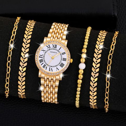 Elegant Geometric Horseshoe Buckle Quartz Women's Watches