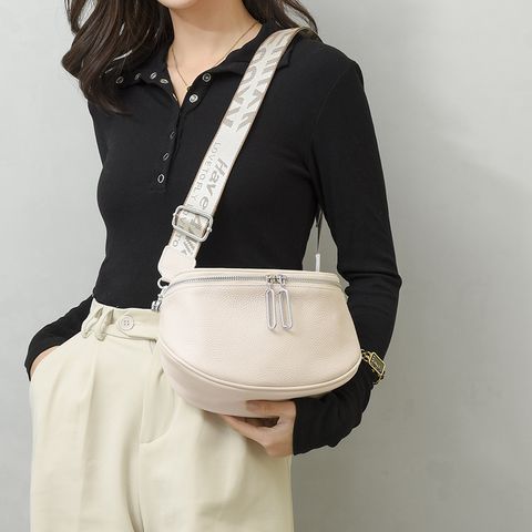 Women's Small Leather Solid Color Vintage Style Classic Style Dumpling Shape Zipper Shoulder Bag