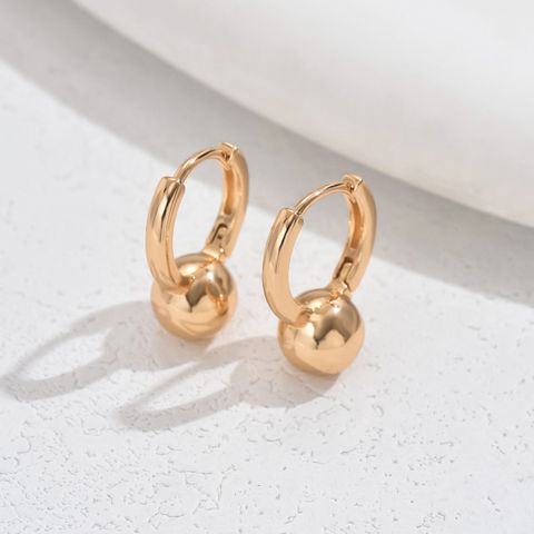 1 Pair Sweet Round Heart Shape Plating Copper 18K Gold Plated Huggie Earrings