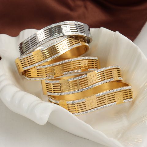 Rhinestone Titanium Steel Simple Style Solid Color Plating Hollow Out Inlay Rhinestones Bangle