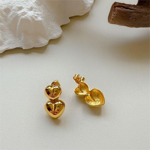1 Pair Simple Style Heart Shape Plating Sterling Silver Ear Studs