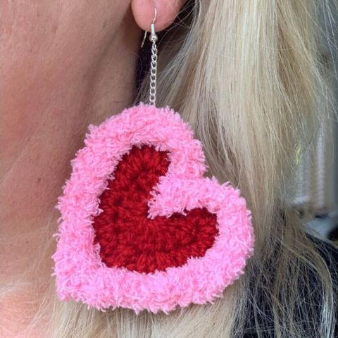 1 Pair Sweet Heart Shape Fluff Ear Hook