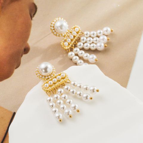 1 Pair Elegant Luxurious Round Tassel Inlay Imitation Pearl Artificial Pearls Drop Earrings