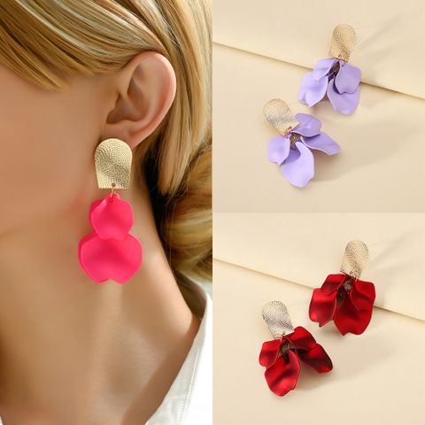 1 Paar Elegant Luxuriös Süss Blütenblatt Legierung Hängende Ohrringe