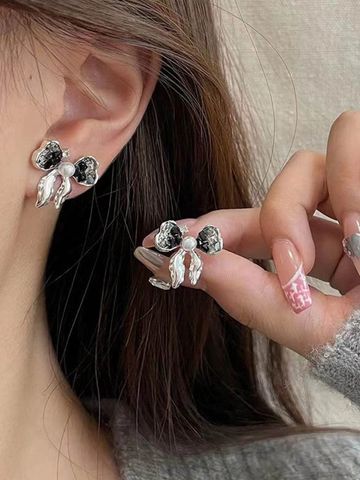 1 Pair Cute Sweet Bow Knot Inlay Alloy Zircon Ear Studs