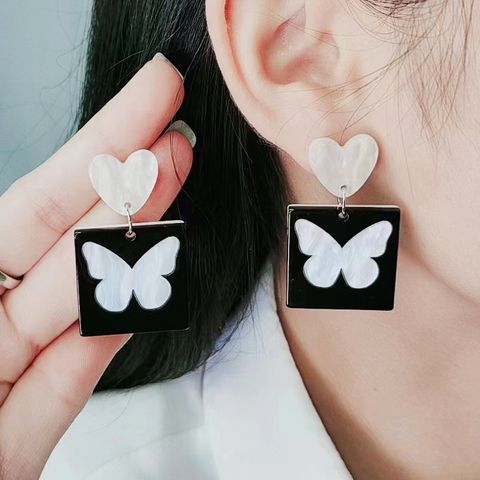 1 Pair Simple Style Butterfly Arylic Drop Earrings
