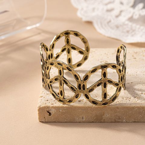 Retro Exaggerated Geometric Gold Plated Alloy Wholesale Bangle