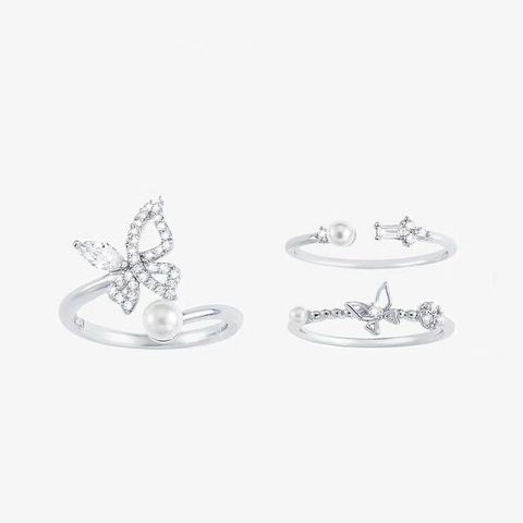 Venta Al Por Mayor Elegante Estilo Simple Mariposa Cobre Enchapado Embutido Perlas Artificiales Diamantes De Imitación Anillos Abiertos
