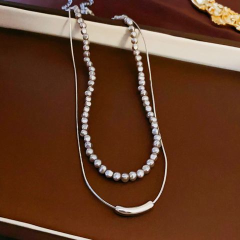 Elegant Geometric Solid Color Imitation Pearl Copper Plating Women's Necklace