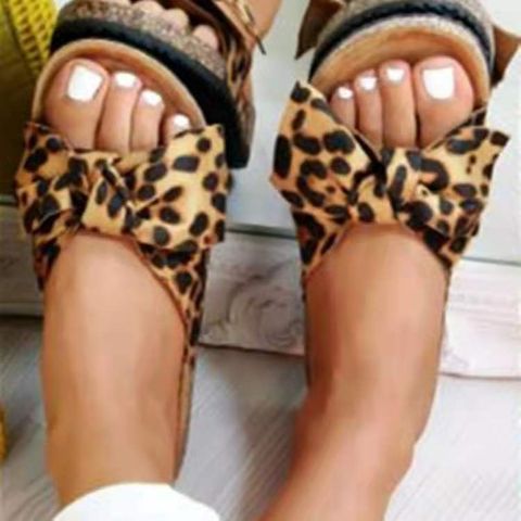 Women's Casual Leopard Point Toe Slides Slippers