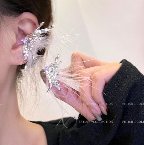 1 Pair Casual Elegant Feather Butterfly Alloy Ear Cuffs Ear Studs
