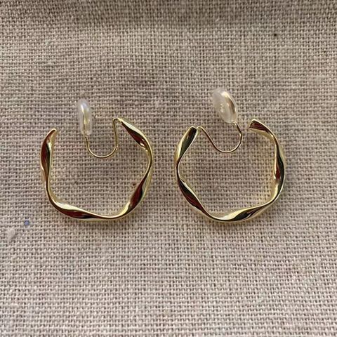Elegant Simple Style Geometric Copper Plating Ear Cuffs 1 Pair
