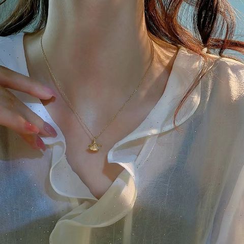 Titanium Steel Elegant Simple Style Ginkgo Leaf Pendant Necklace