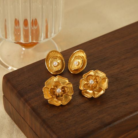 1 Pair Ig Style Retro Oval Heart Shape Flower Polishing Plating Inlay Stainless Steel Artificial Pearls 18k Gold Plated Earrings