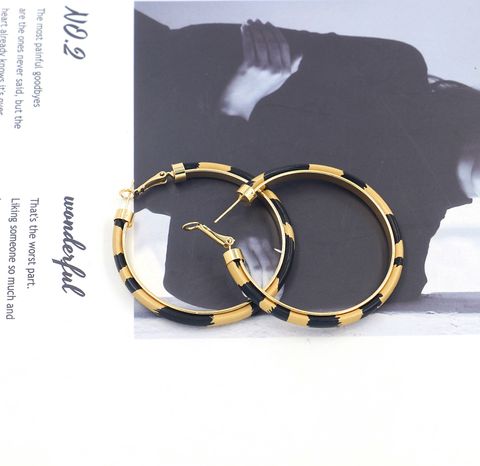 1 Pair Casual Simple Style Color Block Pu Leather Alloy Iron Hoop Earrings