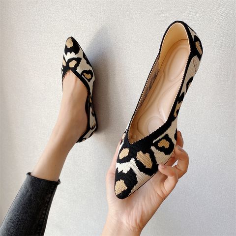 Women's Casual Geometric Solid Color Snakeskin Point Toe Flats