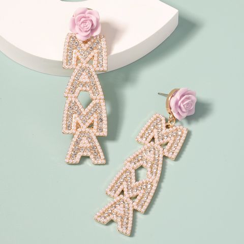 Estilo IG MAMÁ Letra Flor Aleación Enchapado Embutido Perlas Artificiales Diamantes De Imitación Día De La Madre Mujeres Pendientes De Gota 1 Par