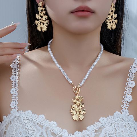 Elegant Luxurious Ginkgo Leaf Artificial Pearl Alloy Beaded 14K Gold Plated Women's Earrings Necklace