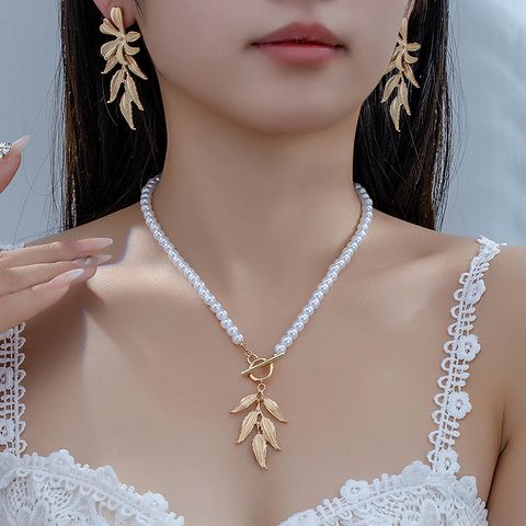 Elegant Classical Leaf Flower Artificial Pearl Alloy Beaded 14K Gold Plated Women's Earrings Necklace