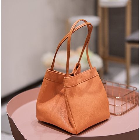 Women's Mini Pu Leather Solid Color Cute Magnetic Buckle Handbag