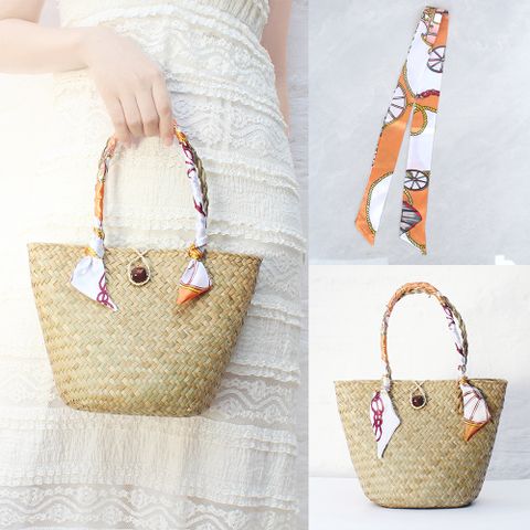 Women's Small Straw Solid Color Vintage Style Bucket Flip Cover Straw Bag