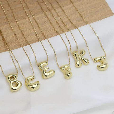 Cobre Chapados en oro de 18k Estilo Simple Carta Enchapado Collar Colgante