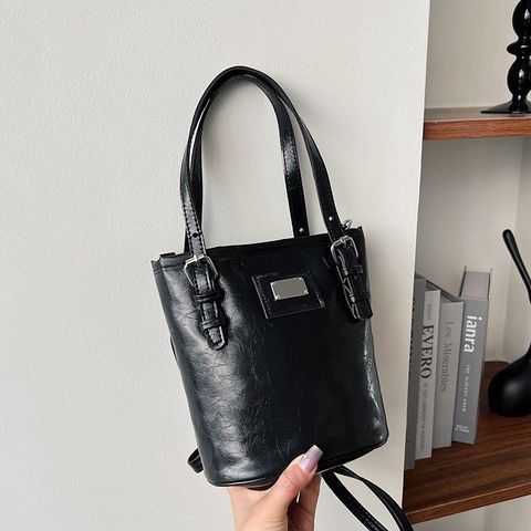 Women's Small Pu Leather Solid Color Classic Style Zipper Bucket Bag