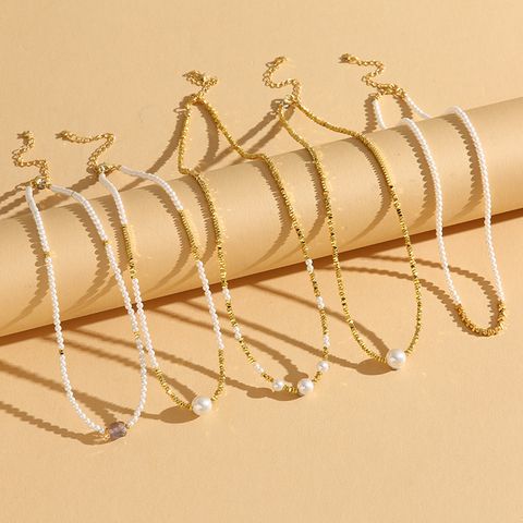 Elegante Estilo Simple Geométrico Perla De Cristal Oro Negro Puntiagudo Con Cuentas Chapados en oro de 18k Mujeres Collar