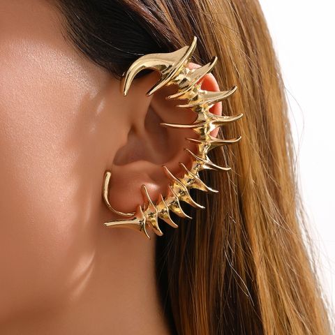 1 Piece Exaggerated Simple Style Solid Color Alloy Zinc Ear Cuffs