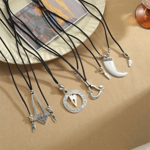 Vintage Style Simple Style Geometric Heart Shape CCB Alloy Rope Plating Women's Pendant Necklace