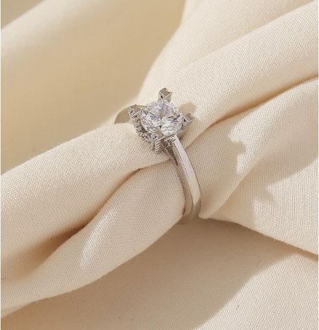Wholesale Luxurious Wedding Shiny Round Copper Inlay Rhinestones Rings