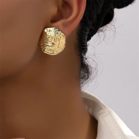 1 Pair Lady Classic Style Shell Copper Ear Cuffs
