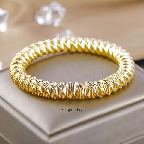 Brass 18K Gold Plated Casual Classic Style Plating Round Bangle