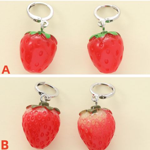 1 Pair Cute Strawberry Resin Drop Earrings