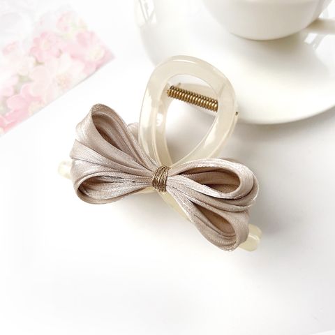 Women's Sweet Solid Color Bow Knot Plastic Resin Hair Clip