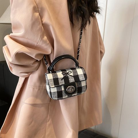 Women's Medium Pu Leather Plaid Bow Knot Cute Classic Style Square Lock Clasp Crossbody Bag