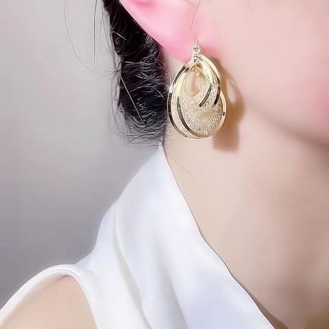1 Pair Elegant Cute Simple Style Solid Color Plating Hollow Out Inlay Alloy Crystal Gold Plated Ear Studs