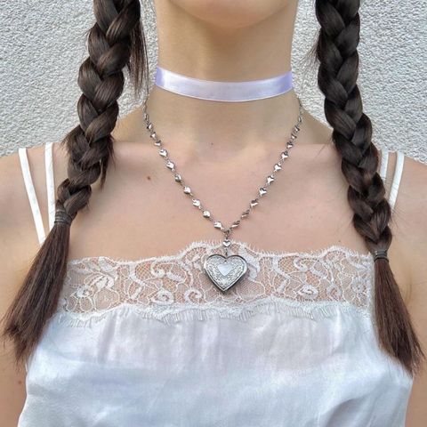 Titanium Steel Retro Sweet Cool Style Heart Shape Plating Pendant Necklace