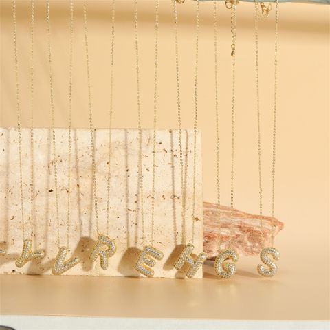 Kupfer 14 Karat Vergoldet Einfacher Stil Inlay Brief Zirkon Halskette Mit Anhänger